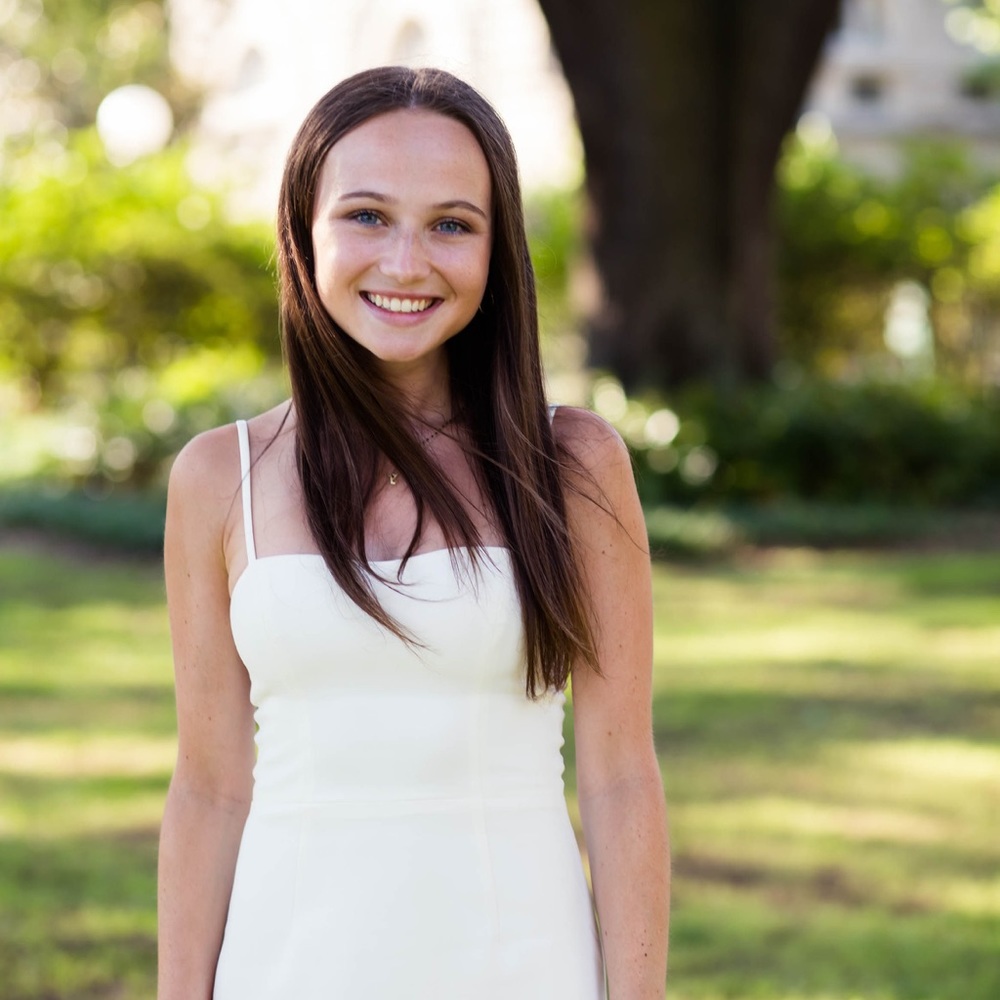 Meet your Posher, Emily